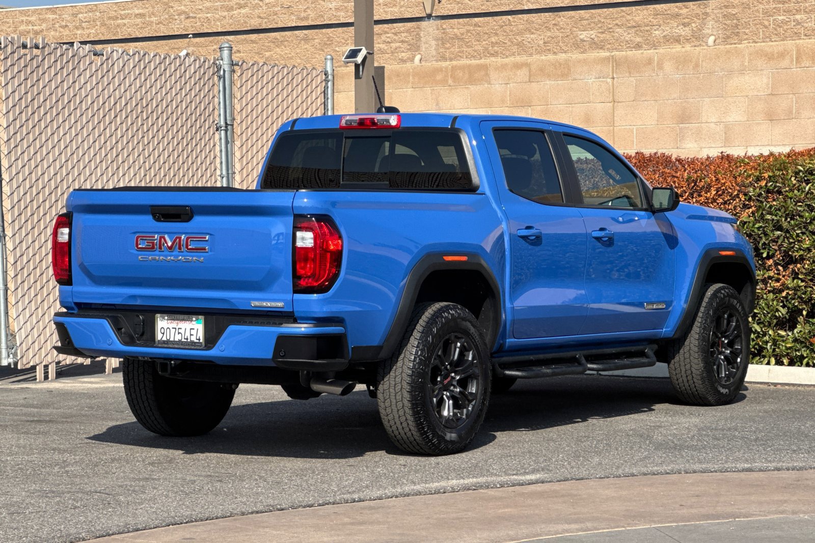 Used 2025 GMC Canyon Elevation RWD image 4