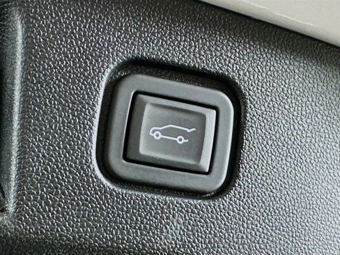 Used 2024 Chevrolet Blazer EV RS AWD/4WD image 30