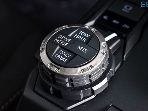 Used 2025 Toyota 4Runner TRD Off-Road image 30