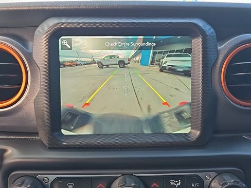 Used 2023 Jeep Gladiator Mojave w/ Trailer Tow Package image 15