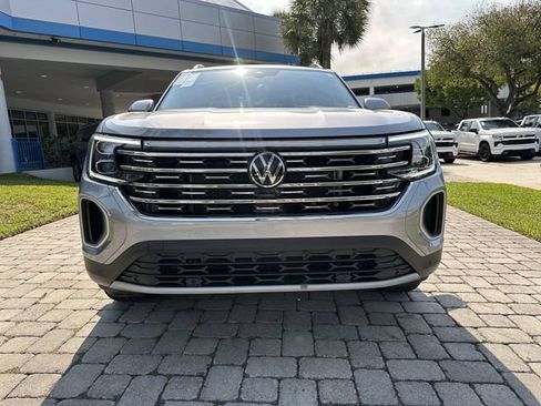 Used 2024 Volkswagen Atlas SEL AWD/4WD image 20