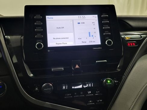 Used 2022 Toyota Camry LE image 26