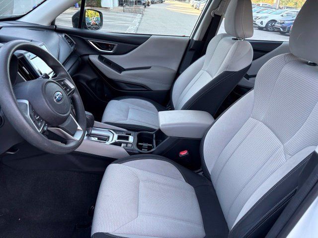 Used 2023 Subaru Forester AWD/4WD image 9