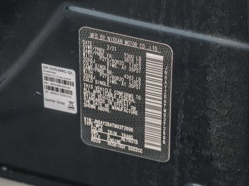 Used 2021 Nissan Armada SL w/ Captain's Chairs Package RWD image 17