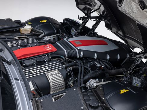 Used 2009 Mercedes-Benz SLR image 49
