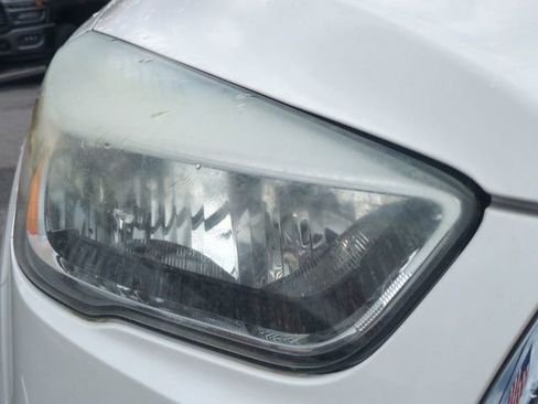 Used 2017 Ford Escape SE FWD image 10