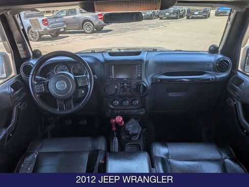 Used 2012 Jeep Wrangler Unlimited Sahara AWD/4WD image 19