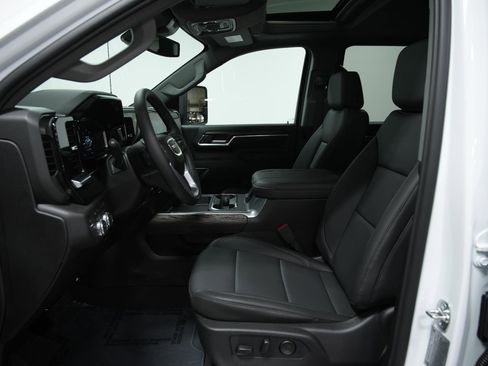 New 2026 GMC Sierra 2500 SLT w/ SLT Convenience Package image 26