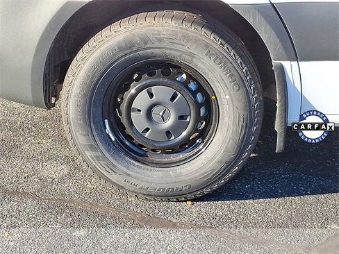 Used 2025 Mercedes-Benz Sprinter 2500 image 8