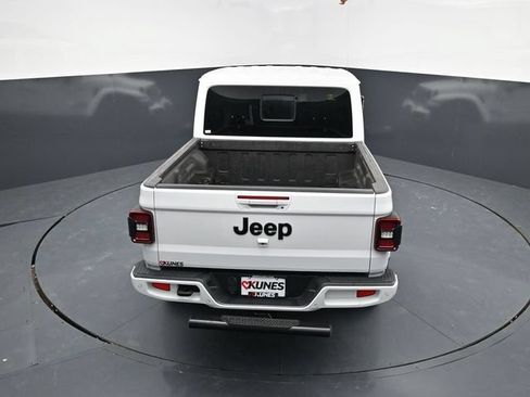 Used 2021 Jeep Gladiator Overland AWD/4WD image 52