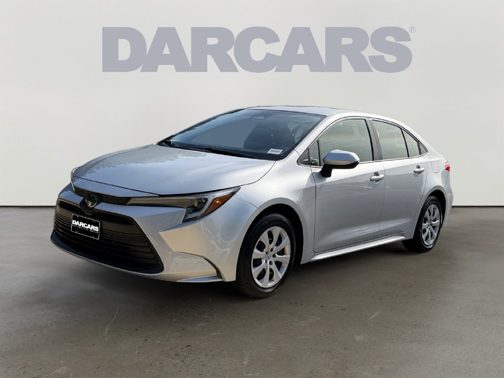 Used 2026 Toyota Corolla LE FWD image 3