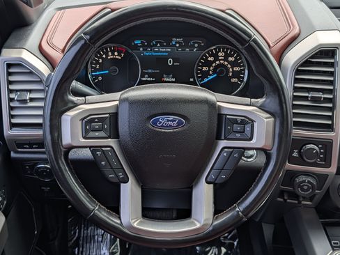 Used 2018 Ford F150 Platinum w/ Equipment Group 701A Luxury AWD/4WD image 21