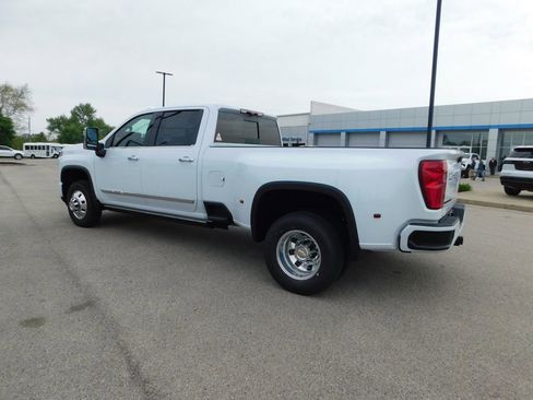 New 2026 Chevrolet Silverado 3500 High Country w/ High Country Premium Package AWD/4WD image 11