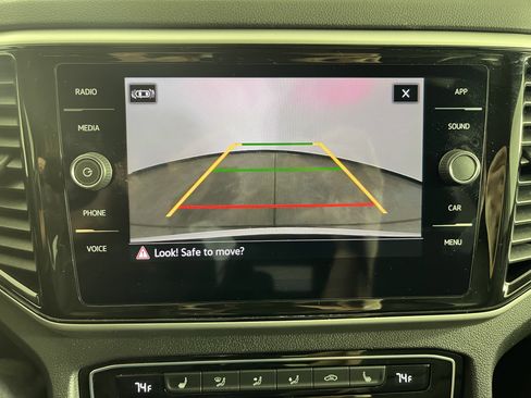 Certified 2023 Volkswagen Atlas SE w/ Black Wheel Package image 30