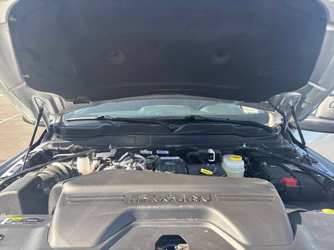 New 2026 RAM 2500 Tradesman AWD/4WD image 25