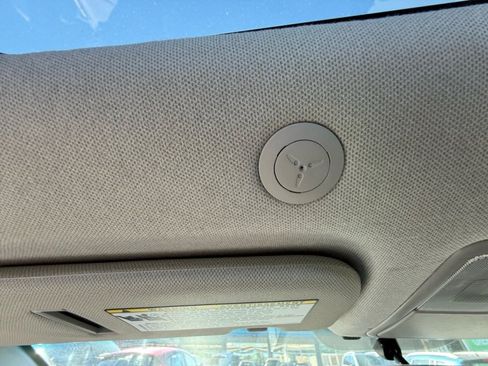 Used 2013 Hyundai Elantra Limited w/ Technology Pkg image 17