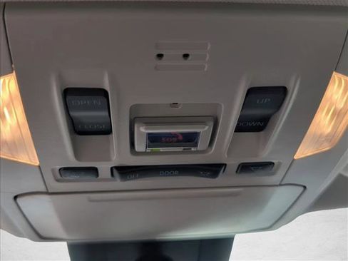 Used 2023 Toyota Highlander XLE FWD image 20