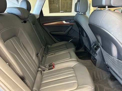 Used 2021 Audi Q5 2.0T Premium w/ Convenience Package image 28