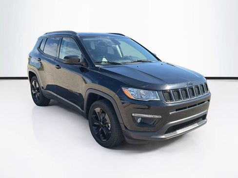Used 2020 Jeep Compass Latitude AWD/4WD image 3