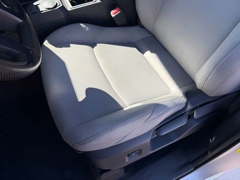 Used 2025 Toyota Tacoma SR5 image 23