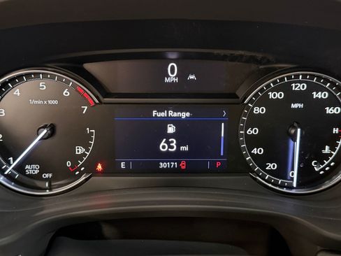 Certified 2022 Cadillac XT4 Luxury w/ Driver Awareness Package FWD image 29