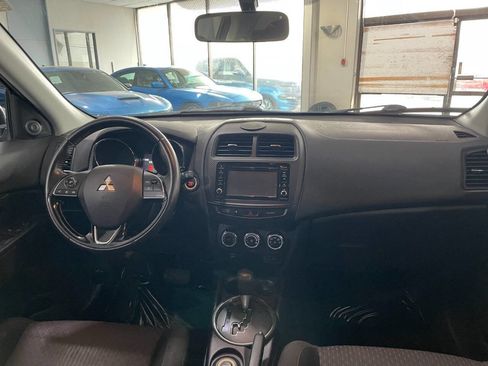 Used 2017 Mitsubishi Outlander Sport SE image 27