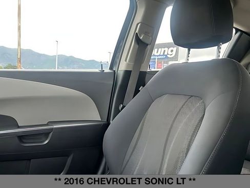 Used 2016 Chevrolet Sonic LT FWD image 32
