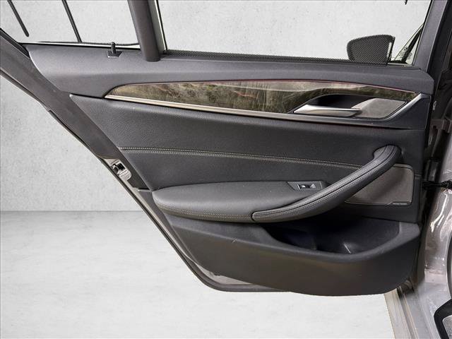 Used 2022 BMW 540i w/ Executive Package RWD image 24