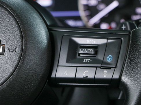 Used 2024 Nissan Rogue SV FWD image 14