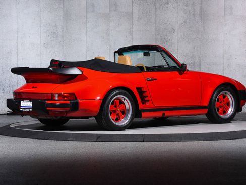 Used 1988 Porsche 911 Carrera RWD image 3