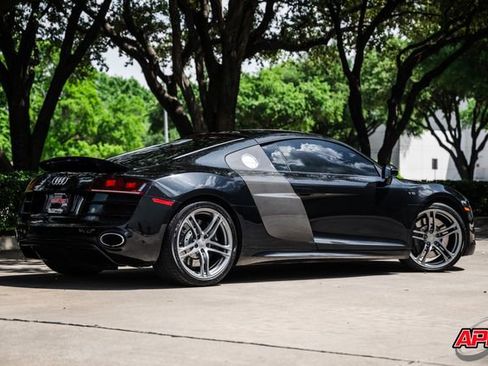 Used 2010 Audi R8 V10 AWD/4WD image 4