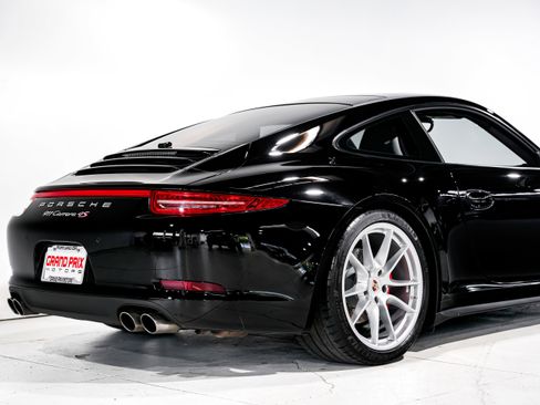 Used 2014 Porsche 911 Carrera 4S image 38