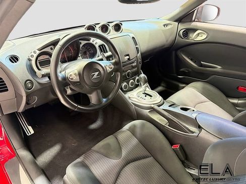 Used 2009 Nissan 370Z Touring w/ Sport Pkg image 11