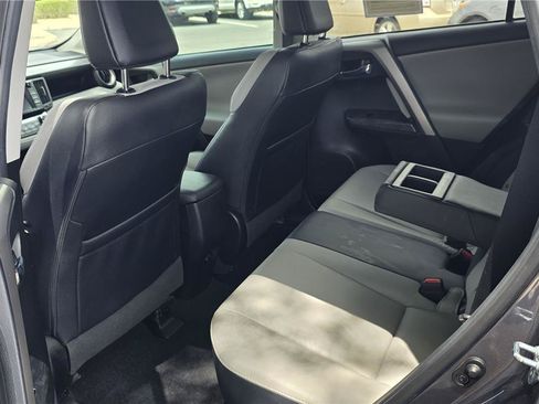 Used 2017 Toyota RAV4 Platinum FWD image 13