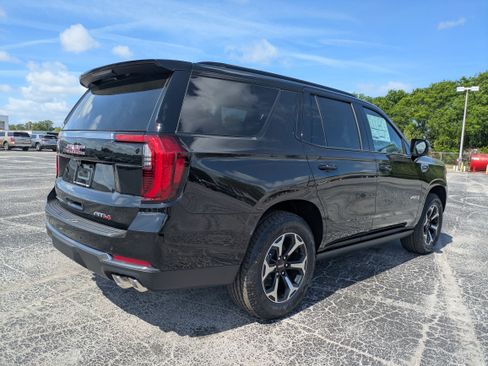 New 2026 GMC Yukon AT4 w/ AT4 Premium Plus Package AWD/4WD image 7
