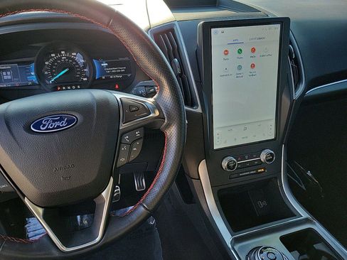 Used 2024 Ford Edge ST-Line image 25