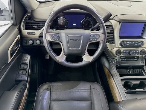Used 2018 GMC Yukon Denali image 10