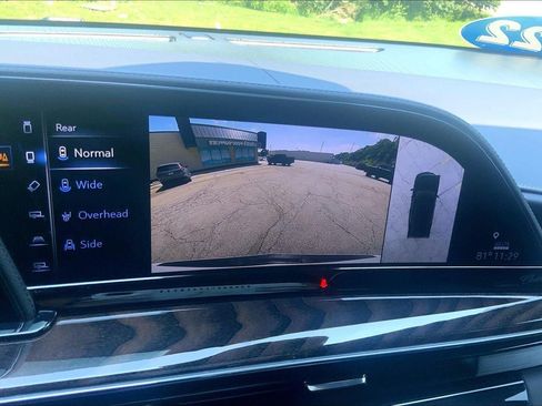 Used 2022 Cadillac Escalade Premium Luxury Platinum AWD/4WD image 22