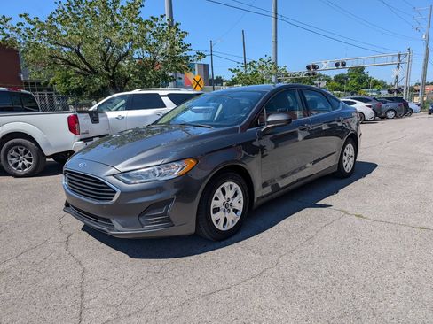 Used 2020 Ford Fusion S FWD image 3