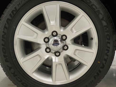Used 2013 Ford F150 Lariat w/ Mid Equipment Group RWD image 26