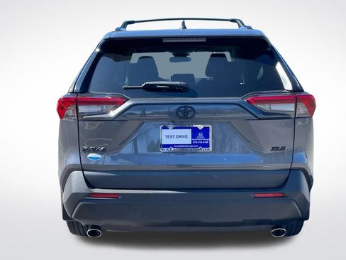 Used 2024 Toyota RAV4 XLE Premium image 5