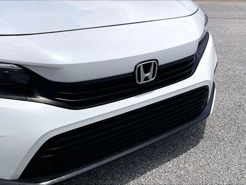 Used 2023 Honda Civic Sport image 29