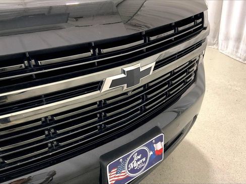 Used 2021 Chevrolet Tahoe RST w/ Luxury Package AWD/4WD image 7