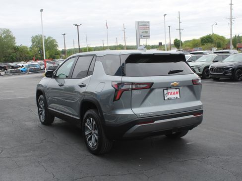 New 2026 Chevrolet Equinox LT FWD image 5