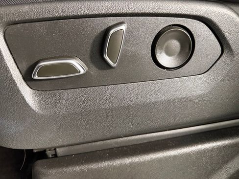 Used 2022 Cadillac Escalade ESV Premium Luxury w/ LPO, Floor Liner Package AWD/4WD image 24