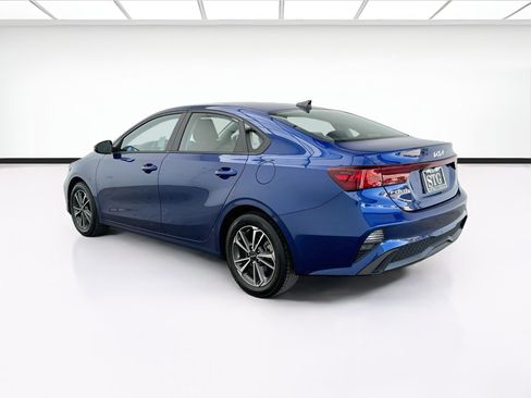 Used 2023 Kia Forte LXS w/ LXS Technology Package FWD image 6