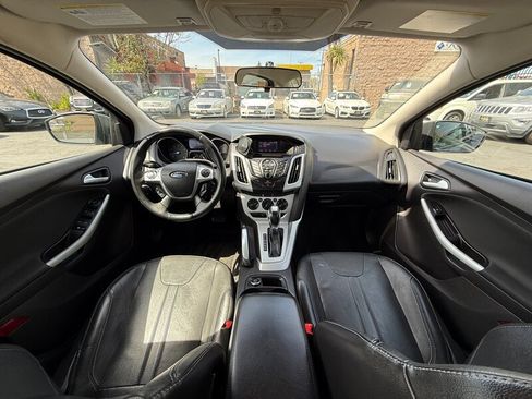 Used 2013 Ford Focus SE FWD image 14