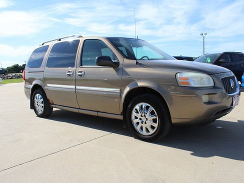 Used 2006 Buick Terraza CXL FWD image 3