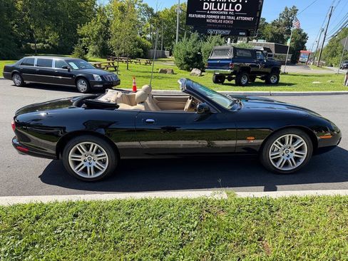 Used 2004 Jaguar XK8 Convertible RWD image 12