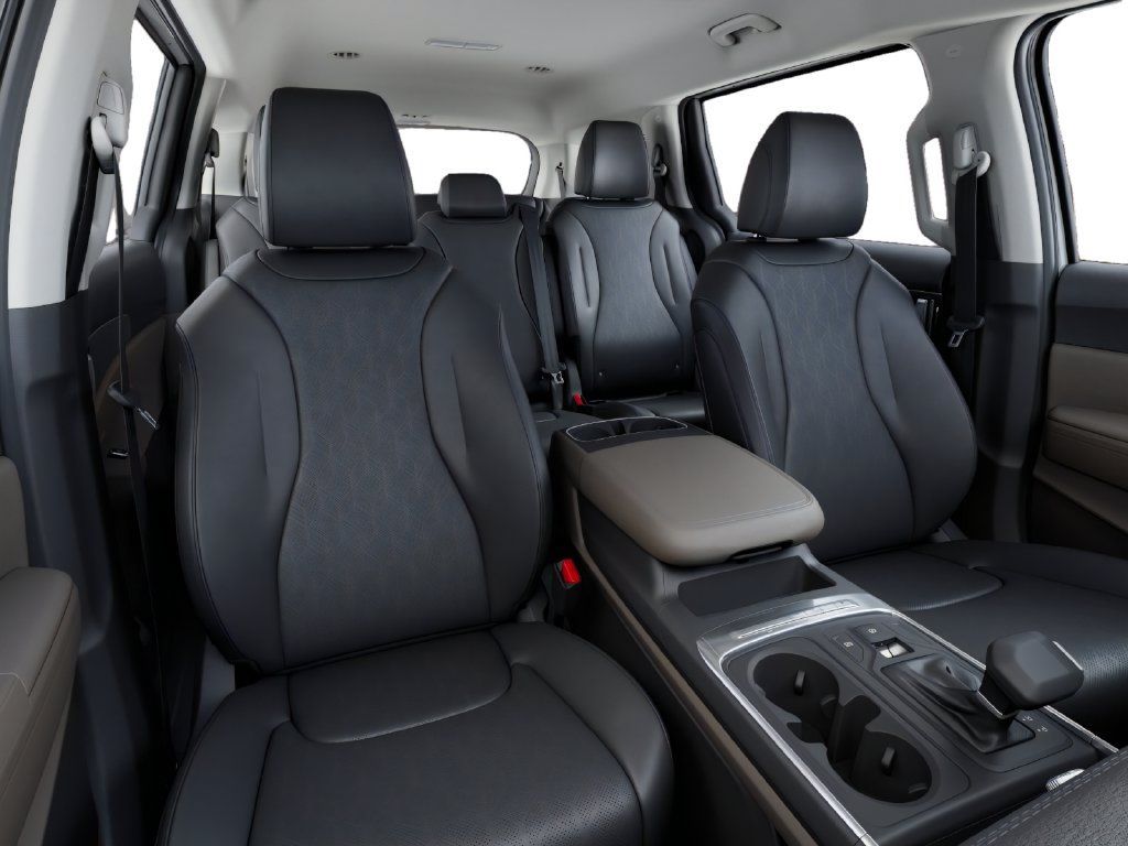 New 2027 Kia Carnival FWD image 15